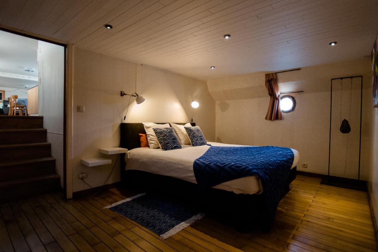 Houseboat Jana - With Sauna And Terrace Hotel บรูจส์ ภายนอก รูปภาพ