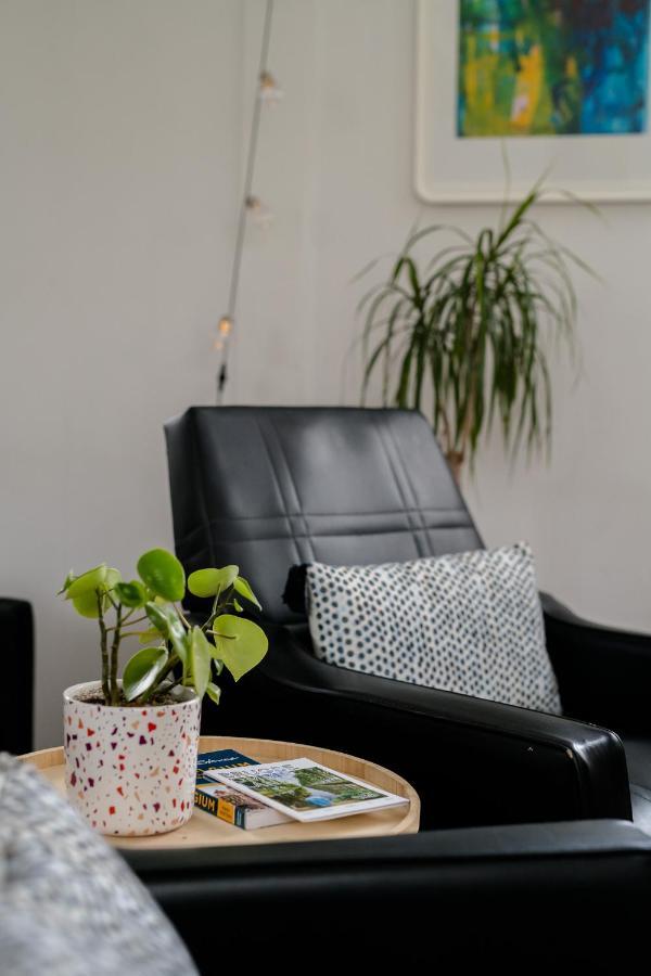 Houseboat Jana - With Sauna And Terrace Hotel บรูจส์ ภายนอก รูปภาพ