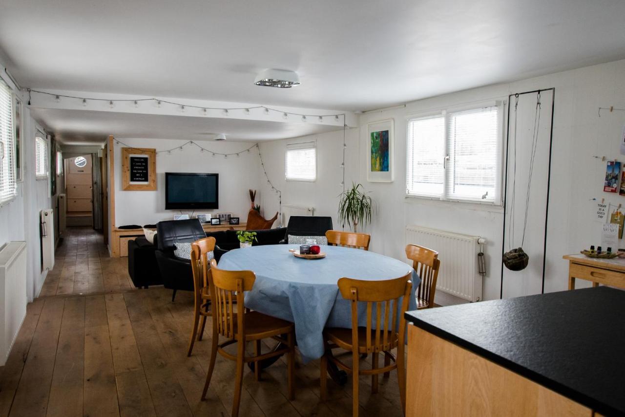 Houseboat Jana - With Sauna And Terrace Hotel บรูจส์ ภายนอก รูปภาพ