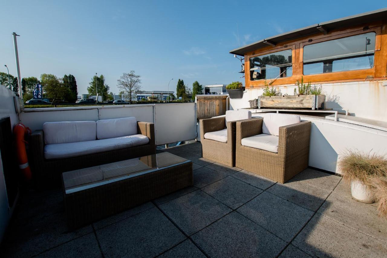 Houseboat Jana - With Sauna And Terrace Hotel บรูจส์ ภายนอก รูปภาพ